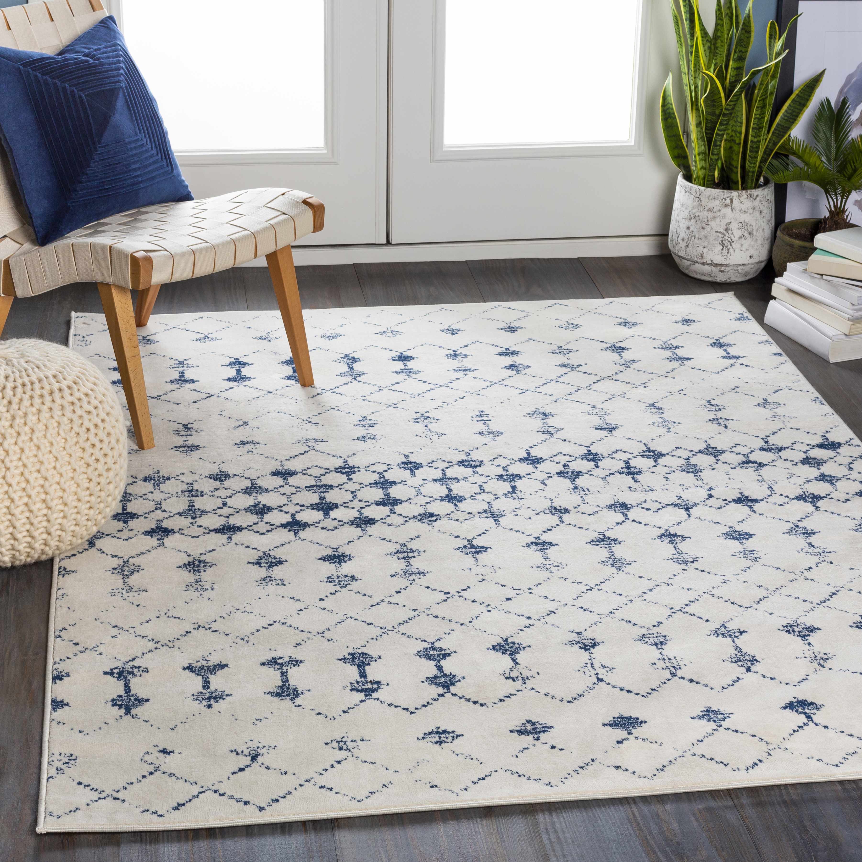 Cowaramup White Blue Trellis Rug